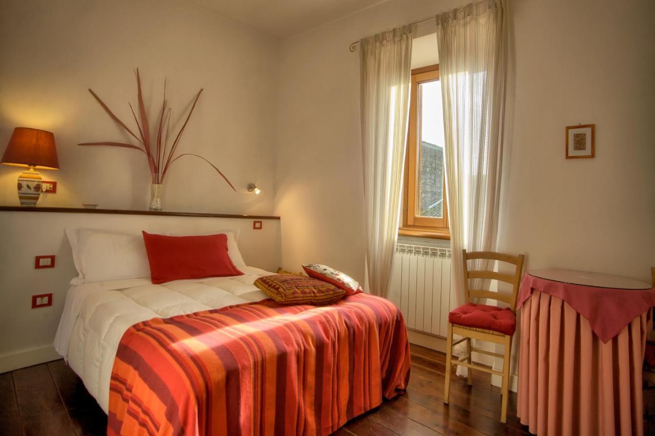La Torretta Bed and Breakfast Tuscania Buitenkant foto