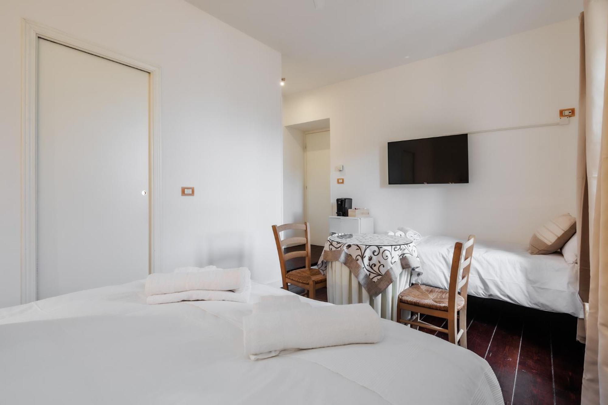 La Torretta Bed and Breakfast Tuscania Buitenkant foto